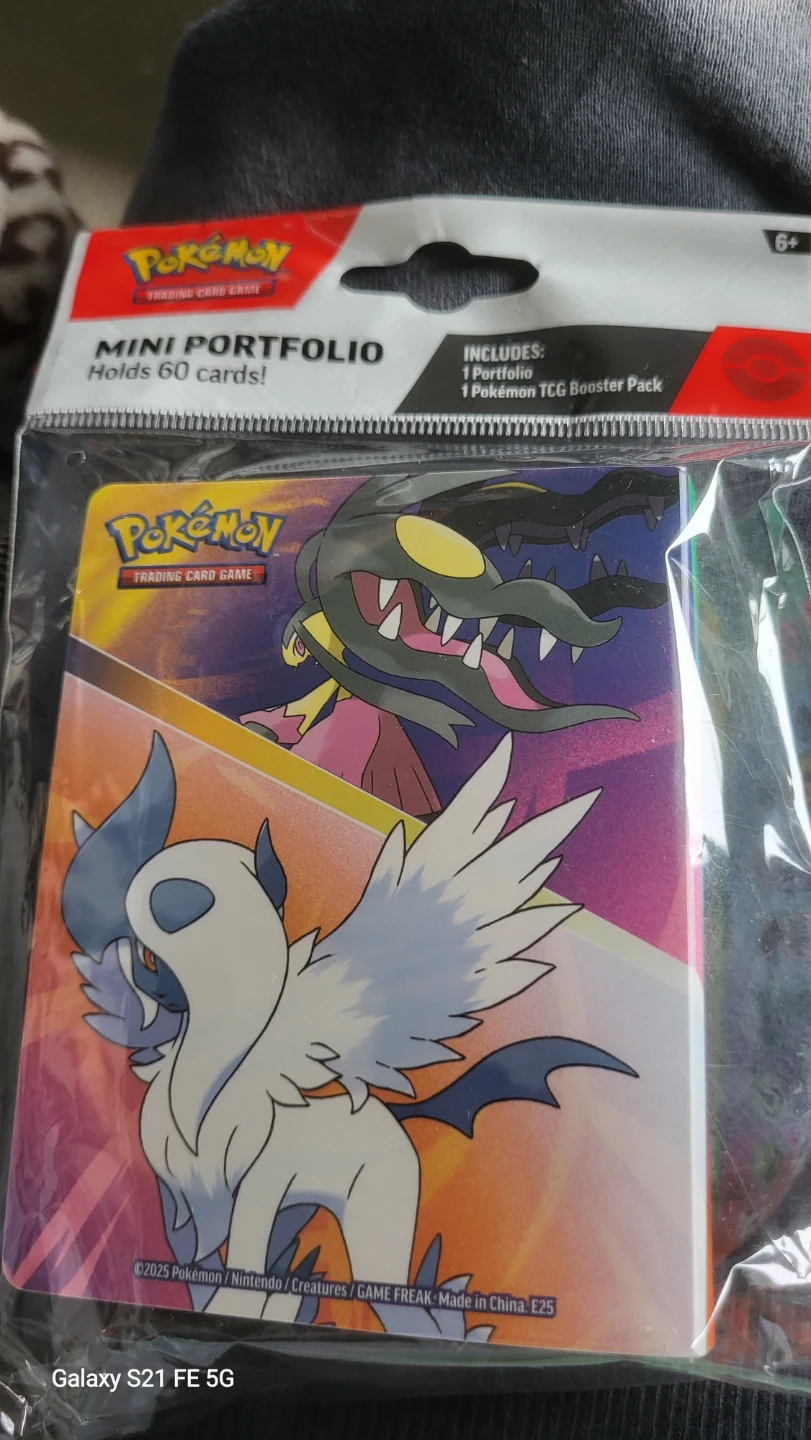 Pokémon Trading Card Game Mini Portfolio - photo 2