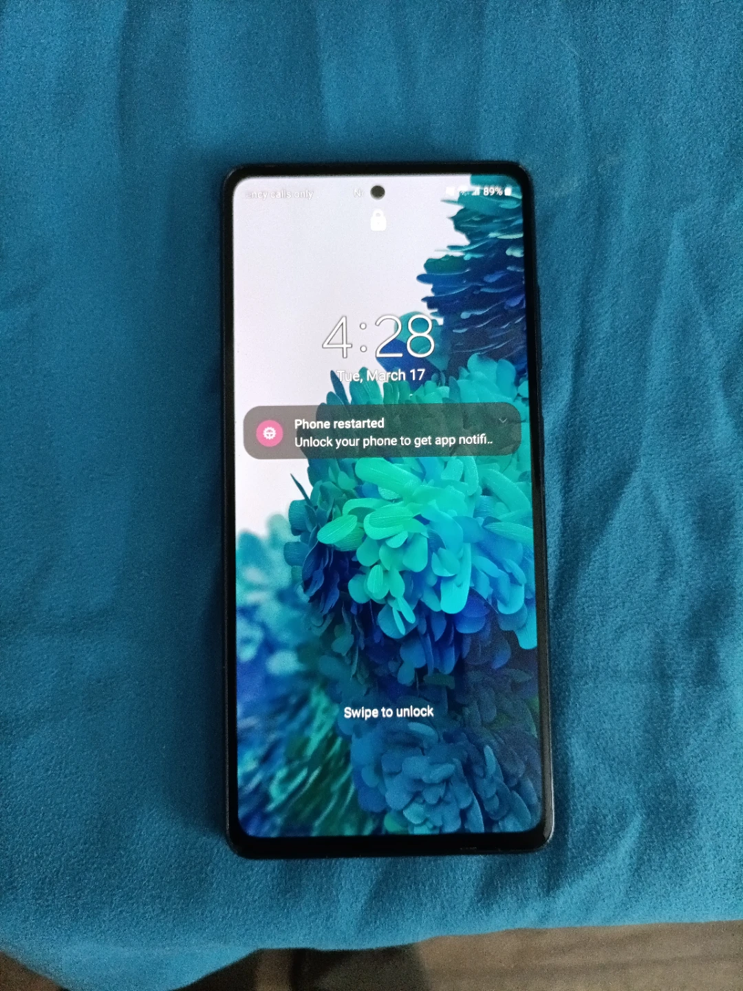 Samsung Galaxy S20 FE 5G Smartphone
