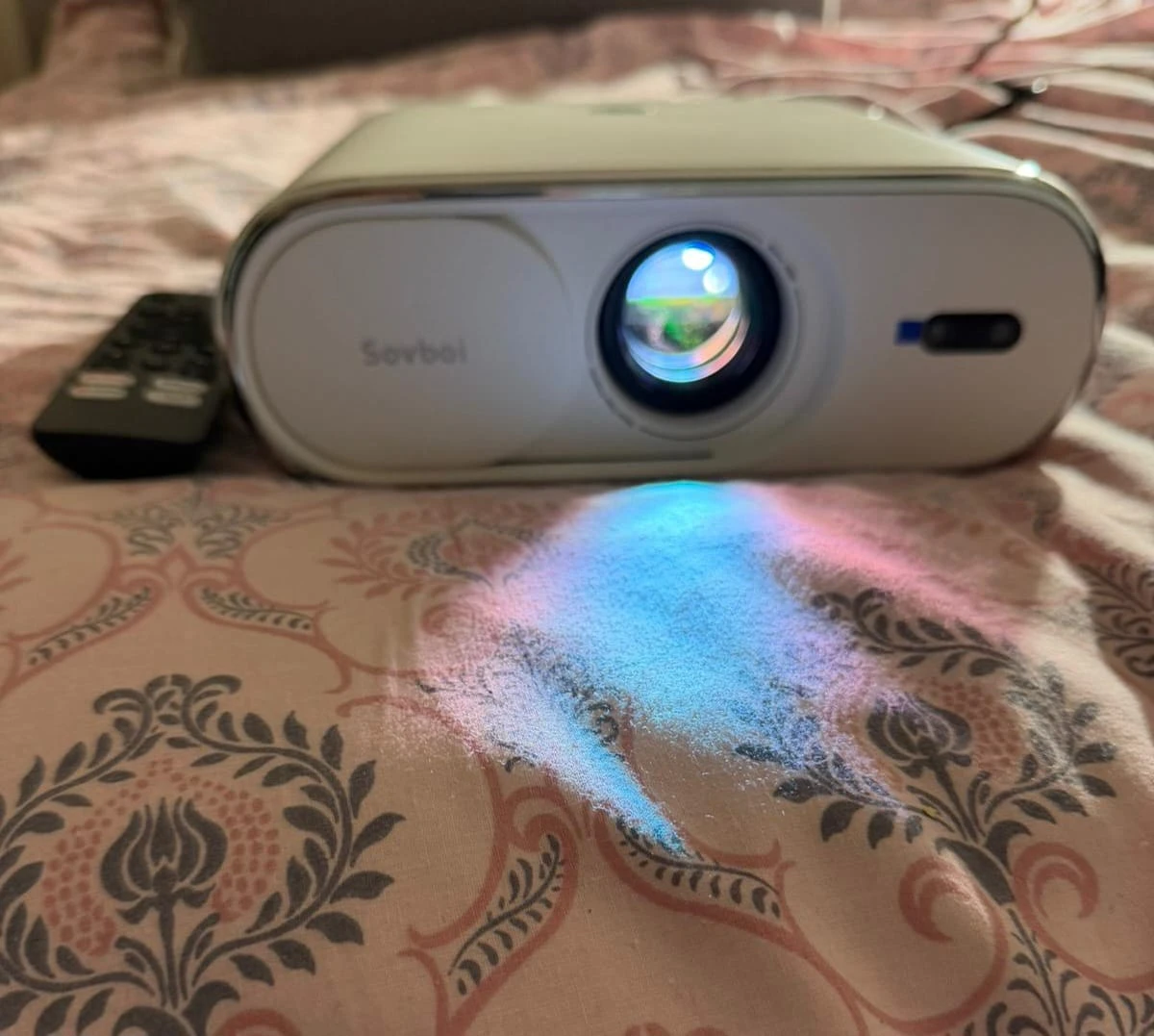 4k projector  - Google TV - photo 2
