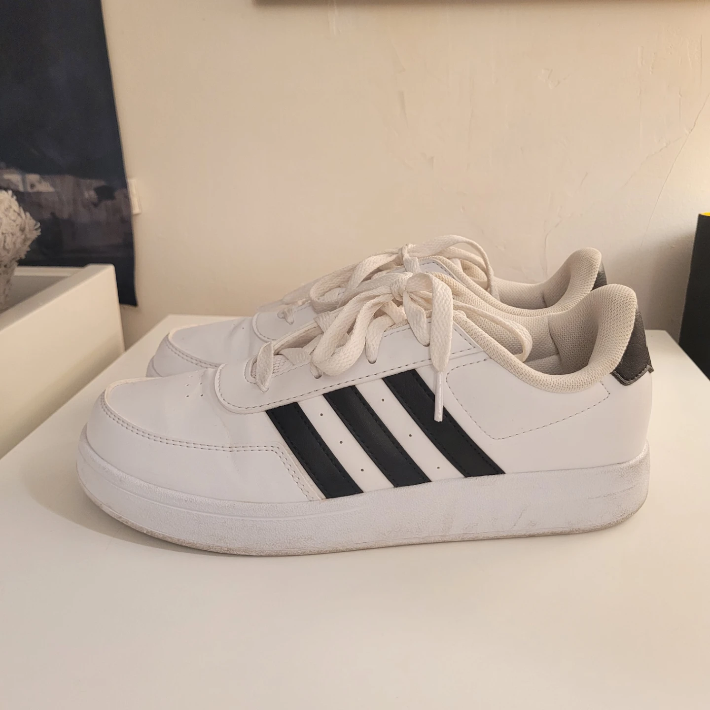 Adidas Sneakers Size 7