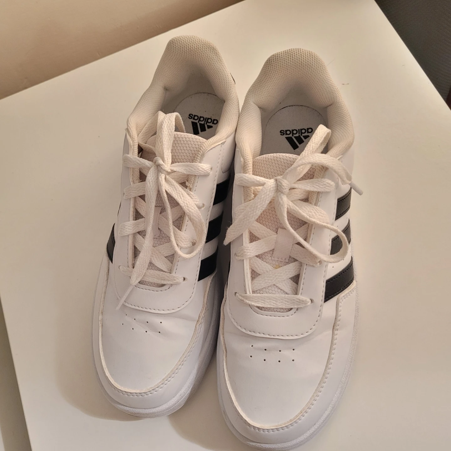 Adidas Sneakers Size 7 - photo 2