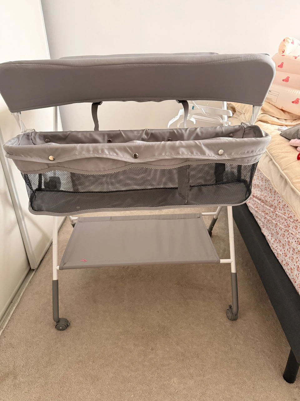 Grey Diaper Changing Table with Giraffe Design - photo 2