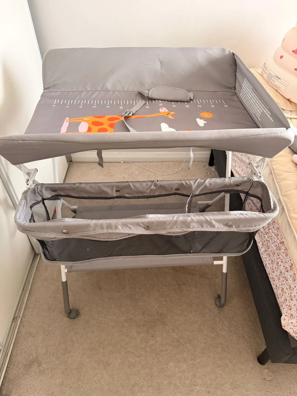 Grey Diaper Changing Table with Giraffe Design - photo 4