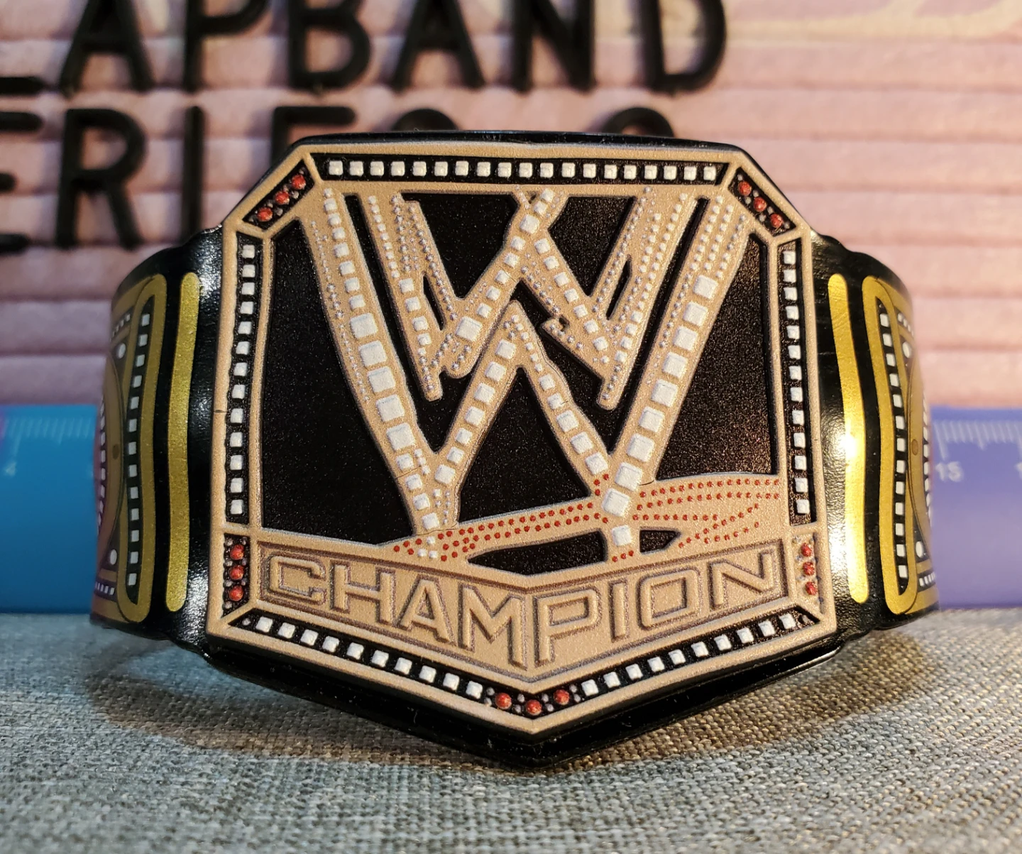 WWE Slapband Series 2 WWE Undisputed Championship 2013 Belt - photo 2