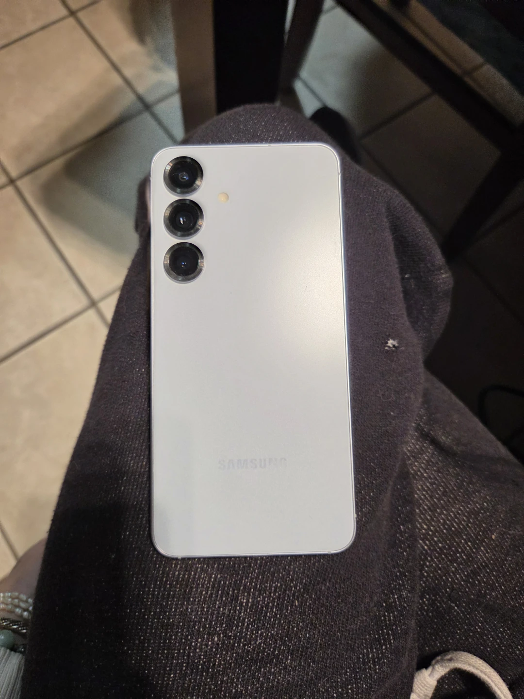Samsung Galaxy S25 Smartphone - Light Grey - photo 3