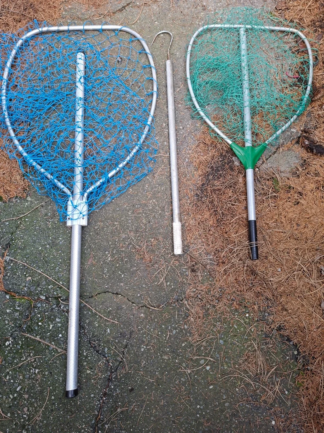 Sharp gaffing hook and 2 Fishing Nets with Detachable Handle