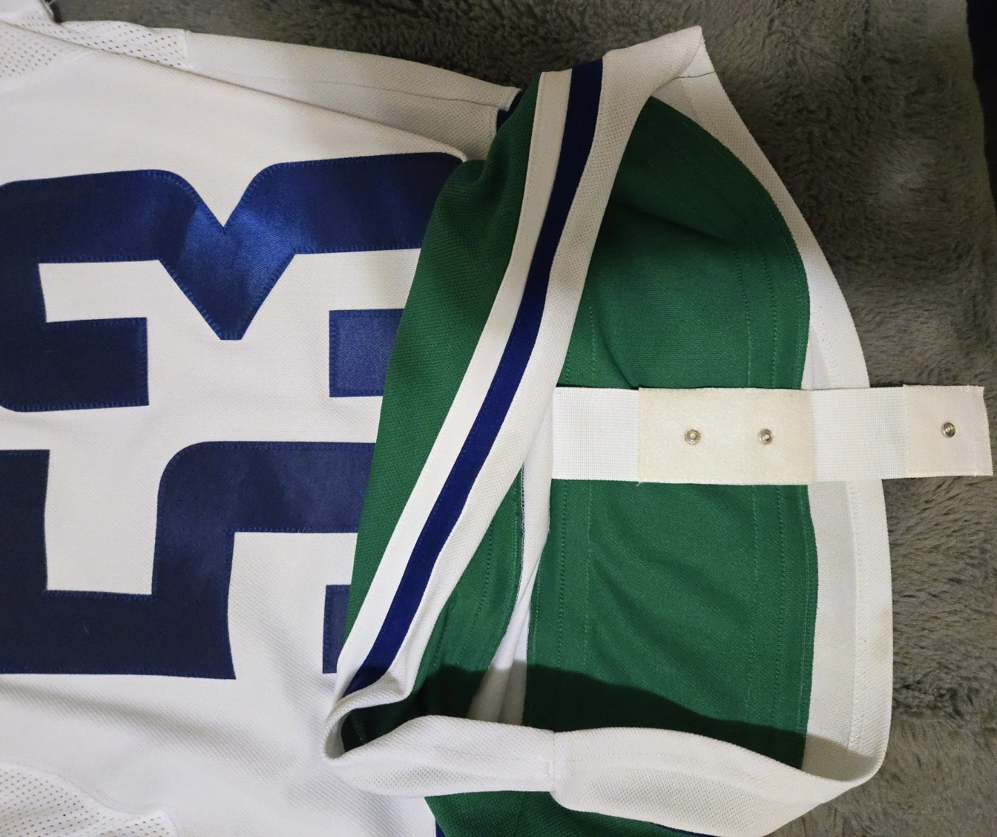 ⭐FINAL MARKDOWN ⭐Canucks Bo Horvat #53 Official NHL On-Ice - photo 2