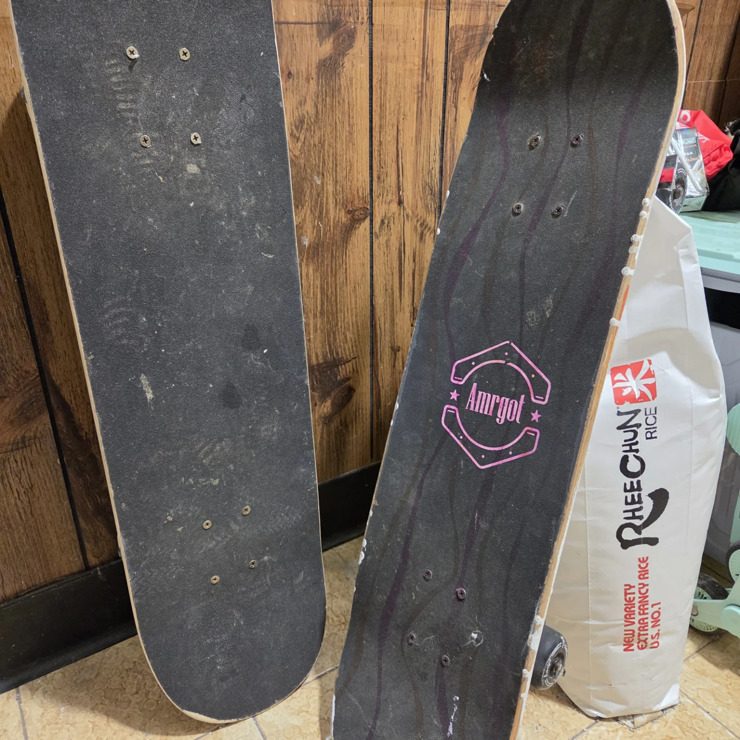 Skateboard