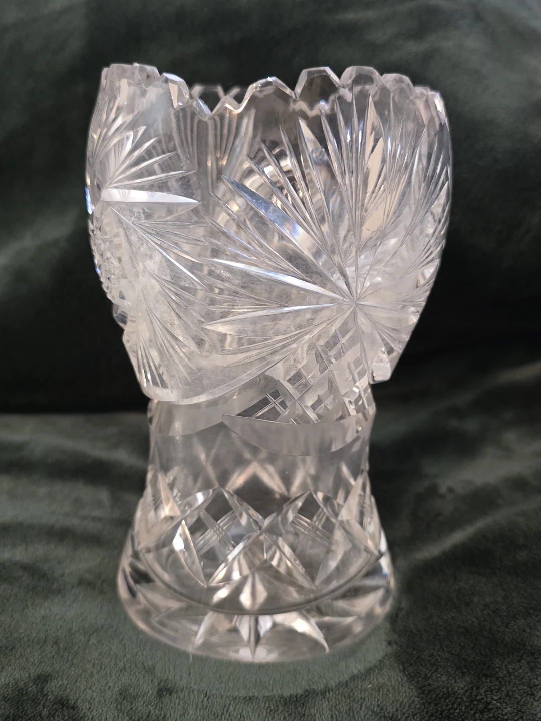 Vintage Pinwheel Cut Crystal Vase 7" long - photo 4
