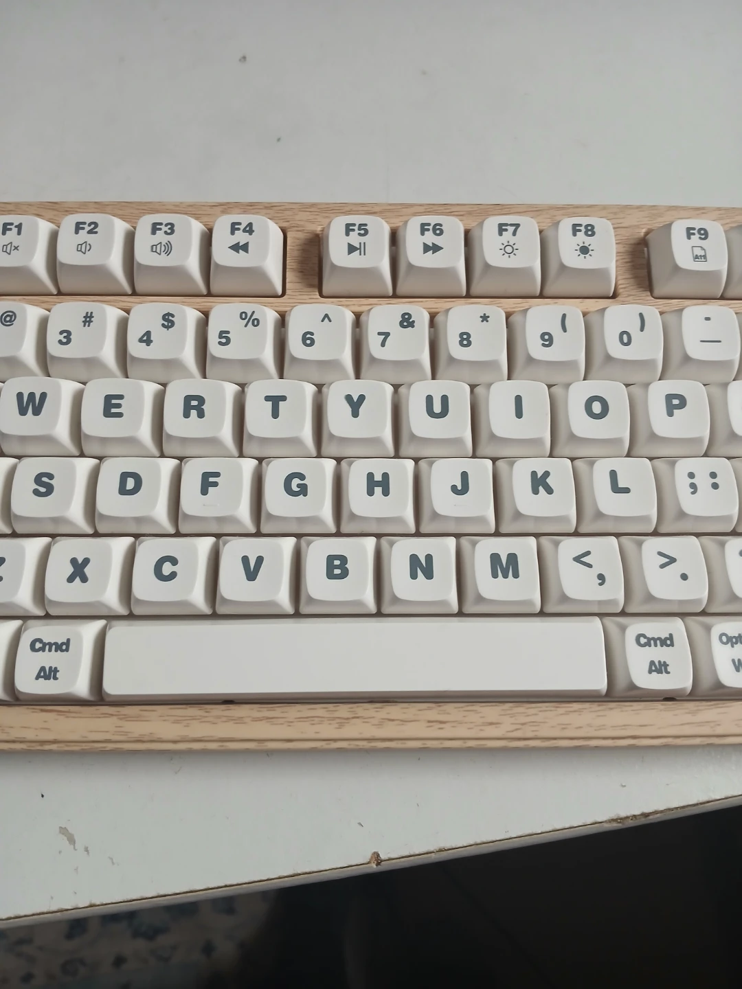 iJoy Wireless Keyboard with Wood Grain Finish - photo 2