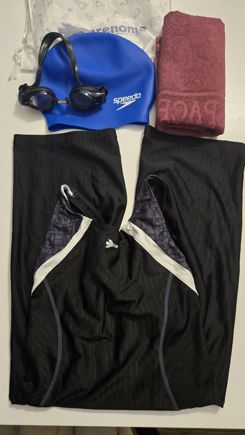 Arena Swimsuit and Speedo Swim Cap Bundle - photo 3