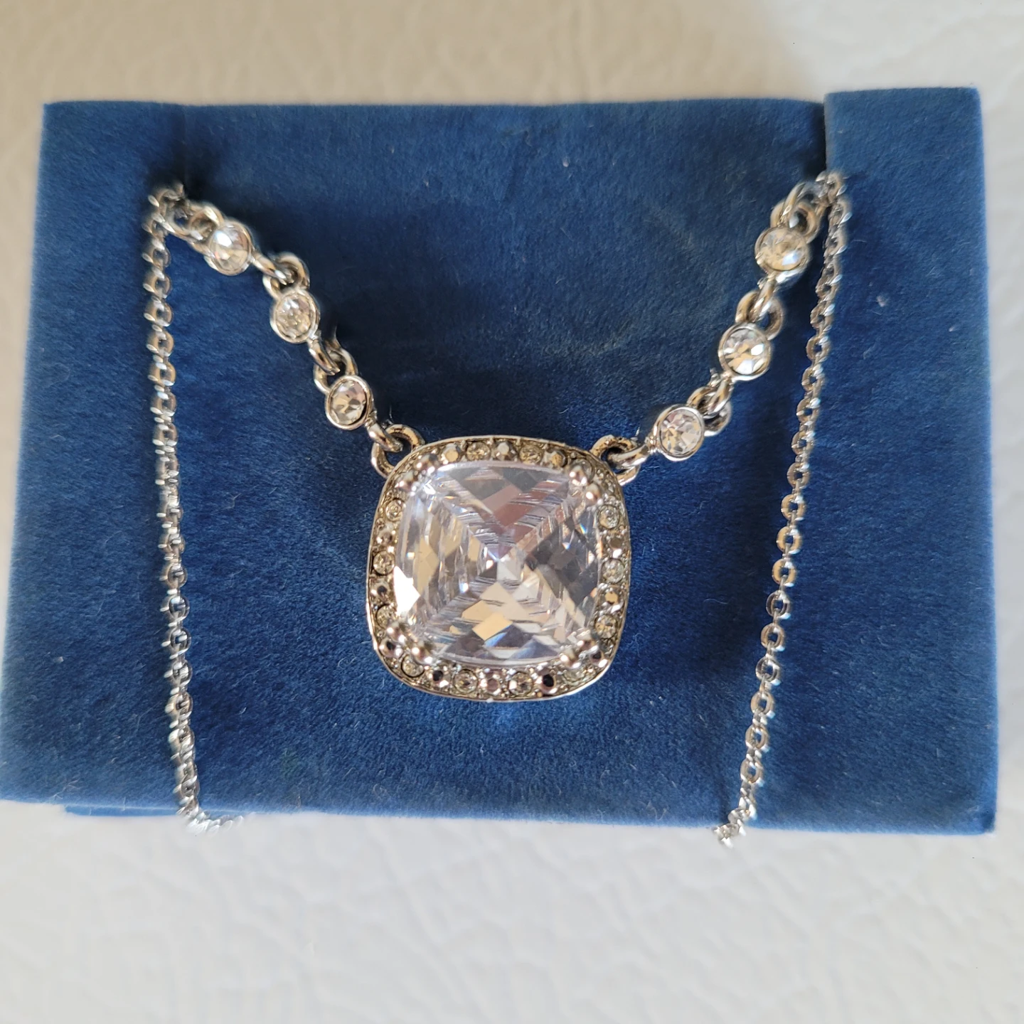 ♥️ Avon Vintage Cushion CZ Necklace 🥕 - photo 3