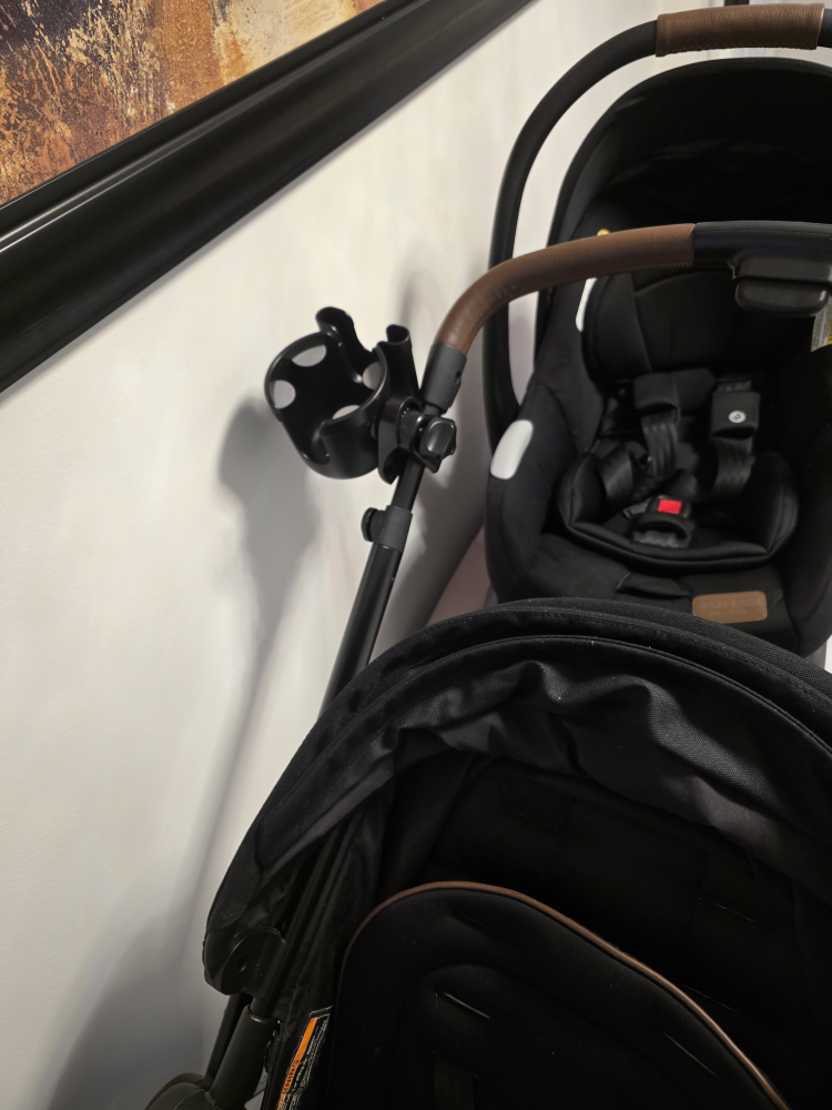 Maxi-Cosi Car Seat and Stroller Travel System - photo 4