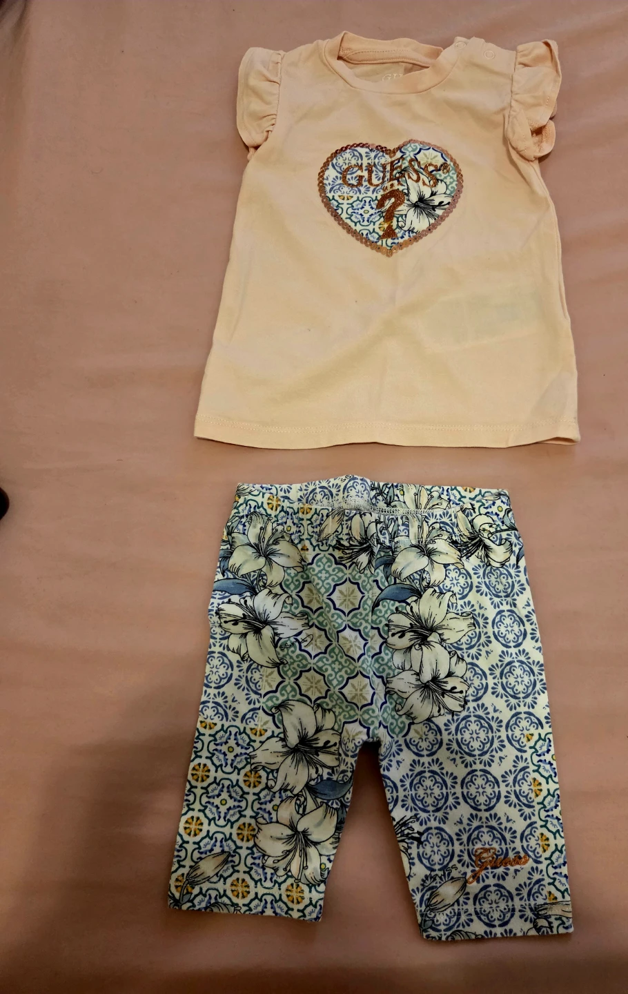 Guess Baby Girl Peach T-shirt & Floral Leggings Set