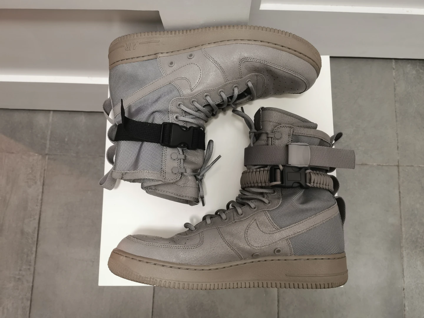 Nike Air Force 1 SF QS Dust Grey High Top Boots size 11.5 - photo 3
