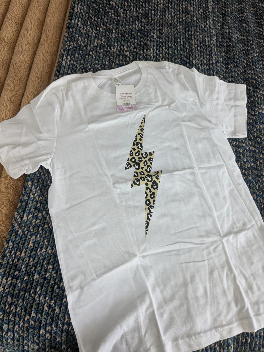 Bella+Canvas White Lightning Bolt Graphic T-Shirt Size M - photo 2