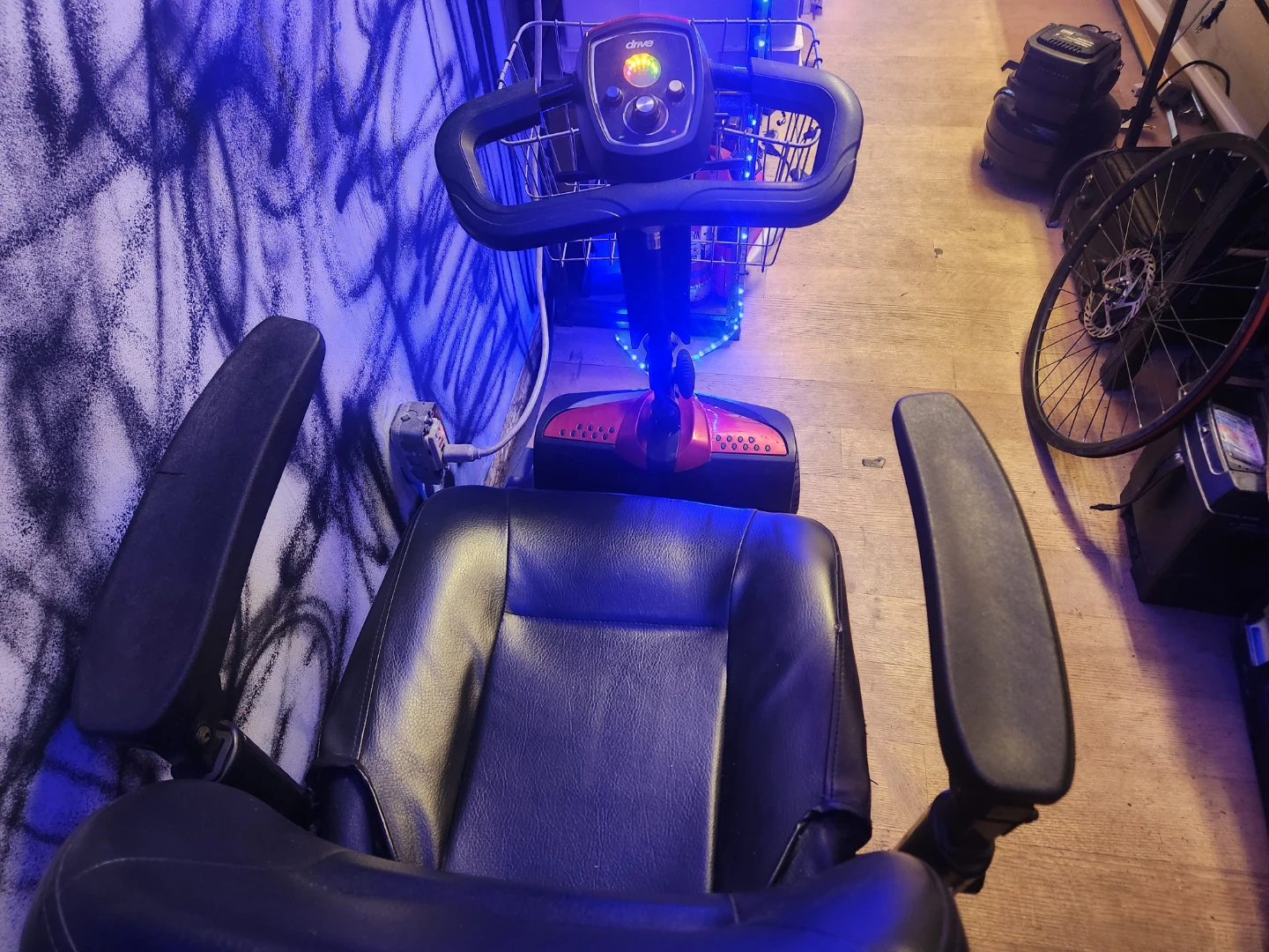 (Runs perfectly) Drive Medical Mobility Scooter with Basket - photo 2