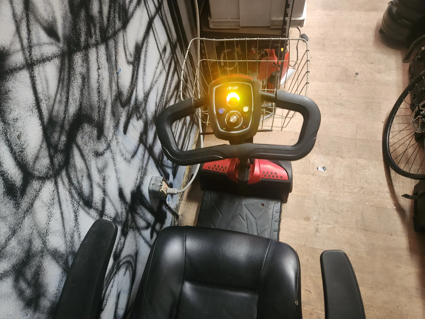 (Runs perfectly) Drive Medical Mobility Scooter with Basket - photo 3