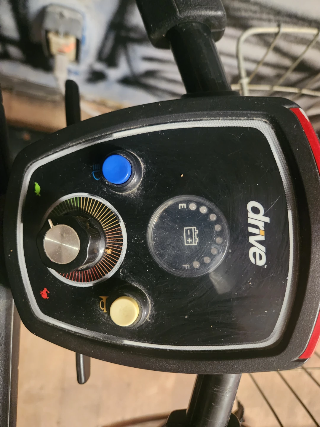 (Runs perfectly) Drive Medical Mobility Scooter with Basket - photo 4