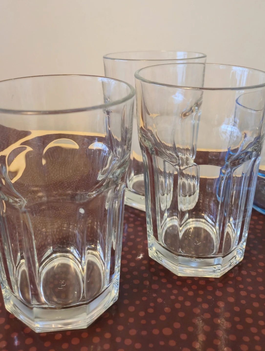 6 Water glasses and 1L Jar