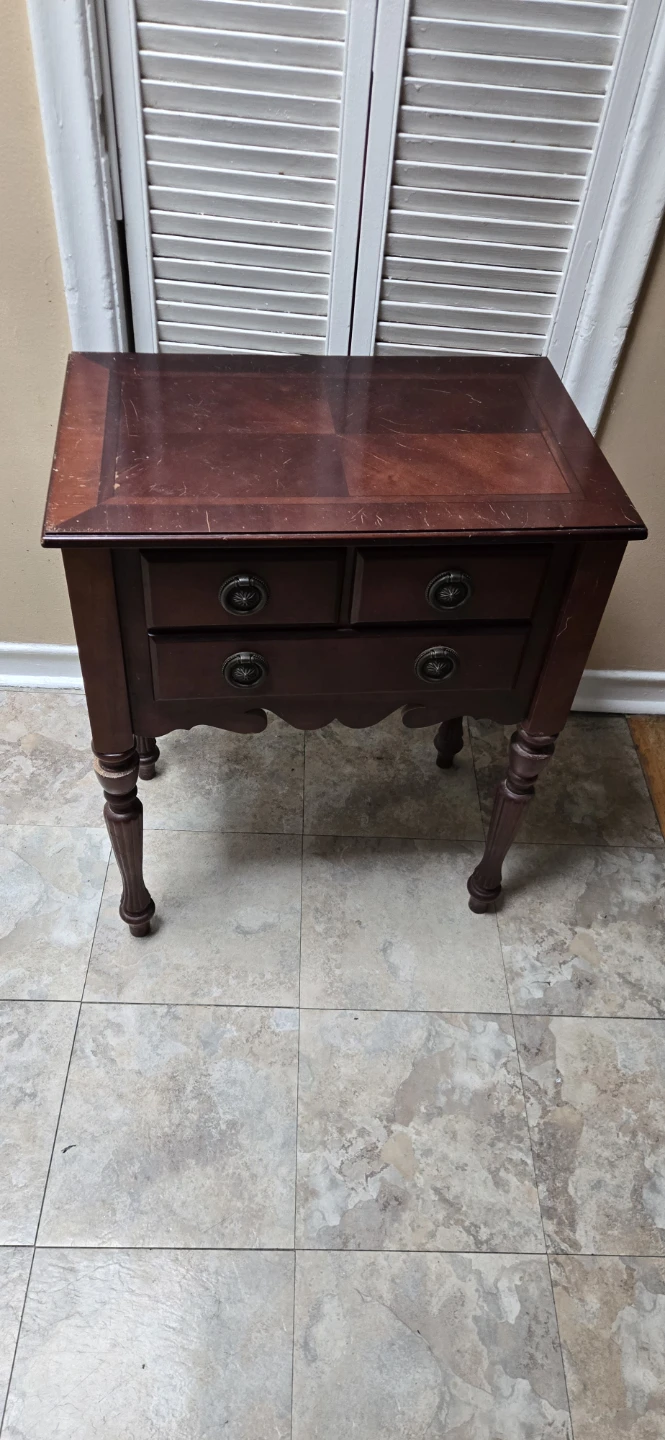 Vintage Wood End Table With 3 Drawers