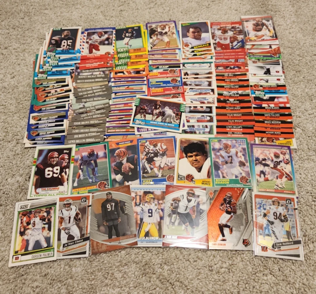 Cincinnati Bengals, 200 Football Cards Team lot - photo 3