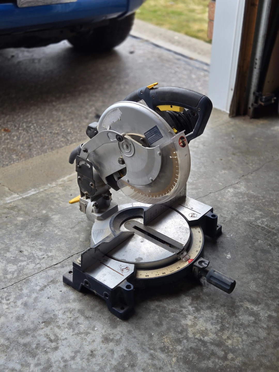 Mastercraft Compound Miter Saw