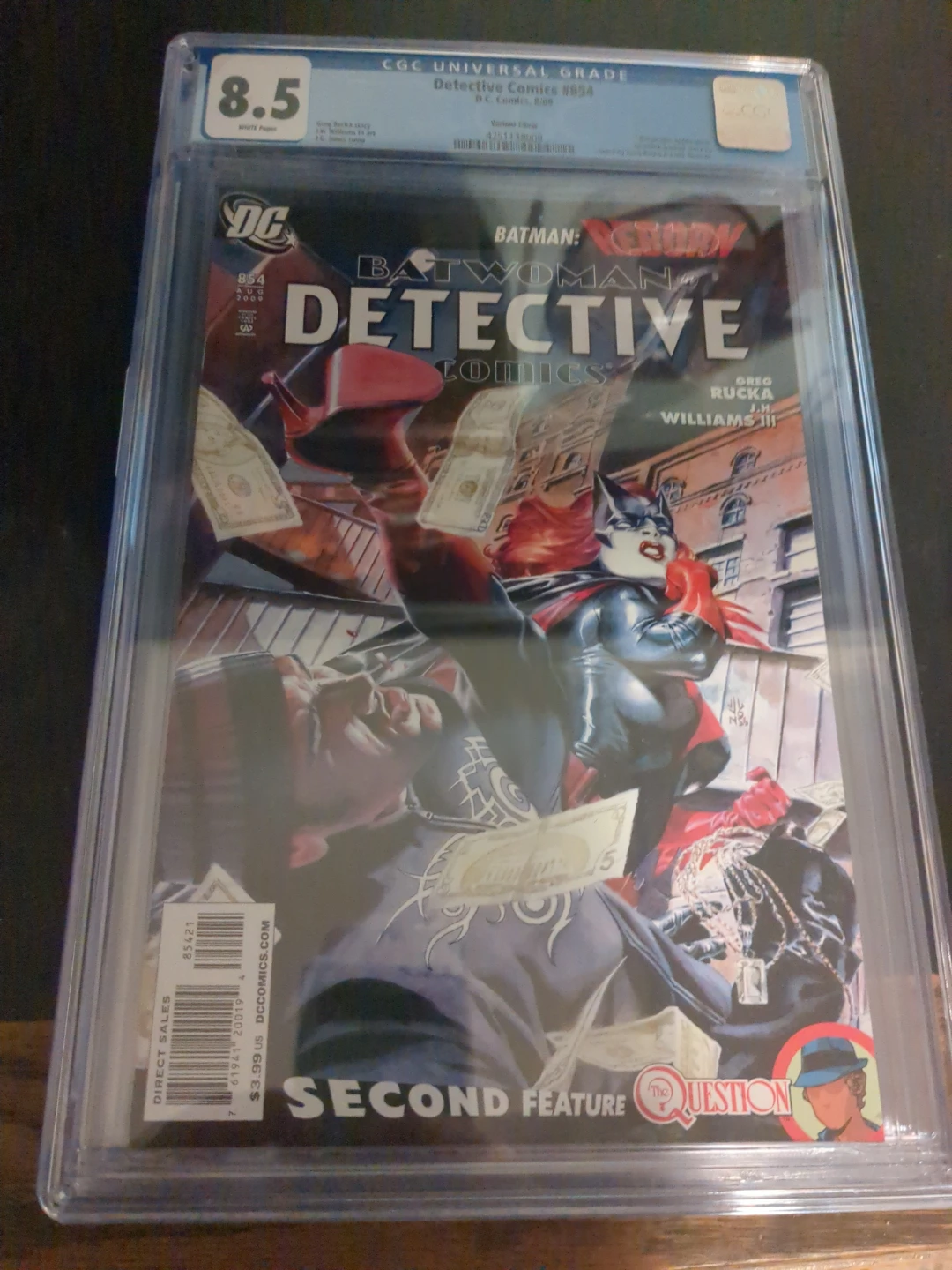 Detective Comics #854 CGC Graded 8.5