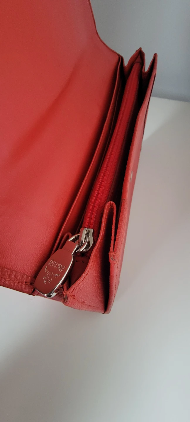 MCM Red Leather Wallet - photo 4