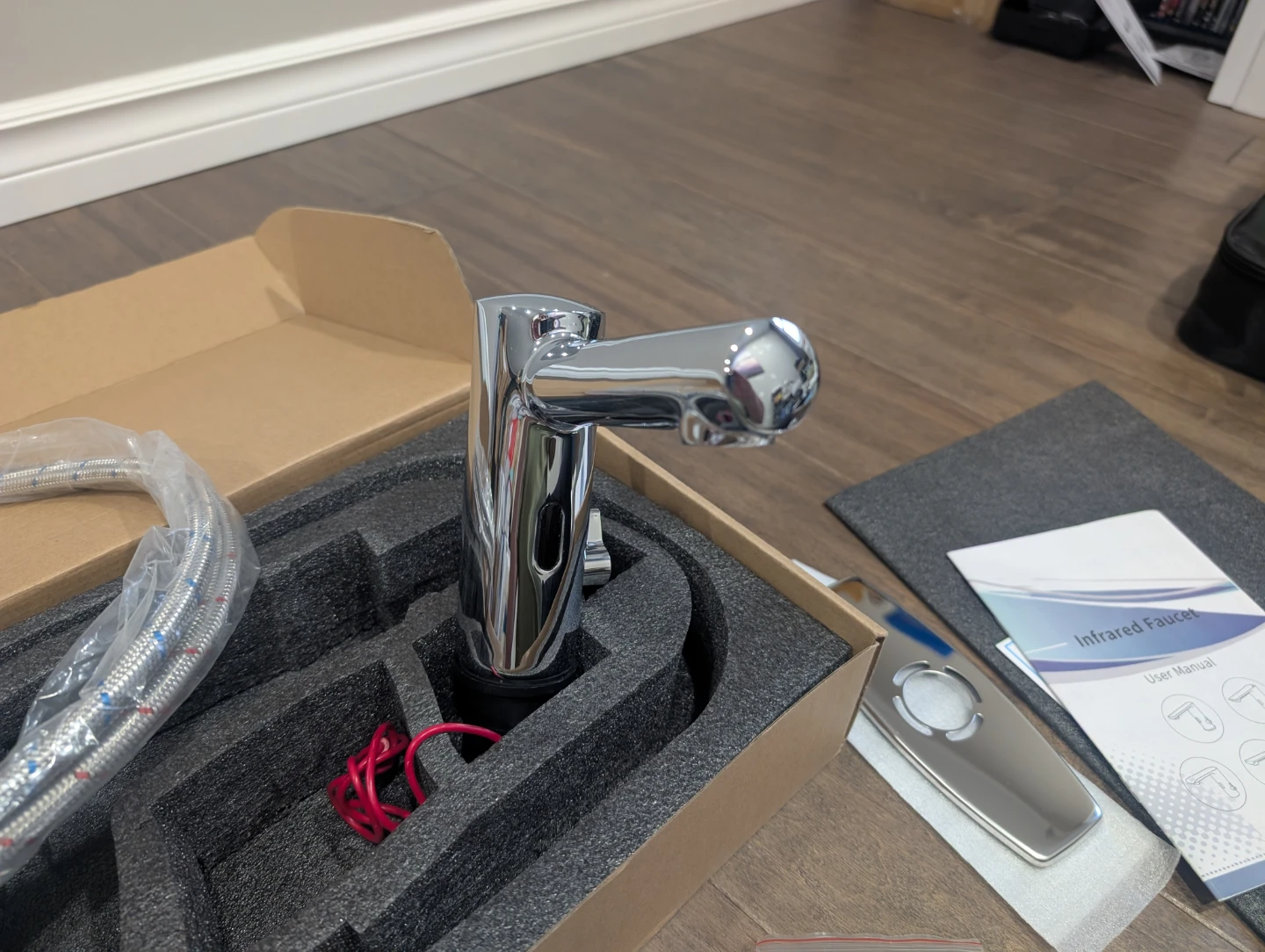 Brand New Chrome Touchless Bathroom Faucet For Sale - photo 3