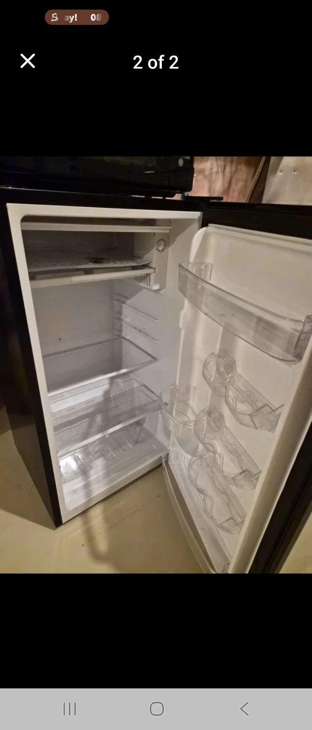Hamilton Beach Mini Fridge - photo 2