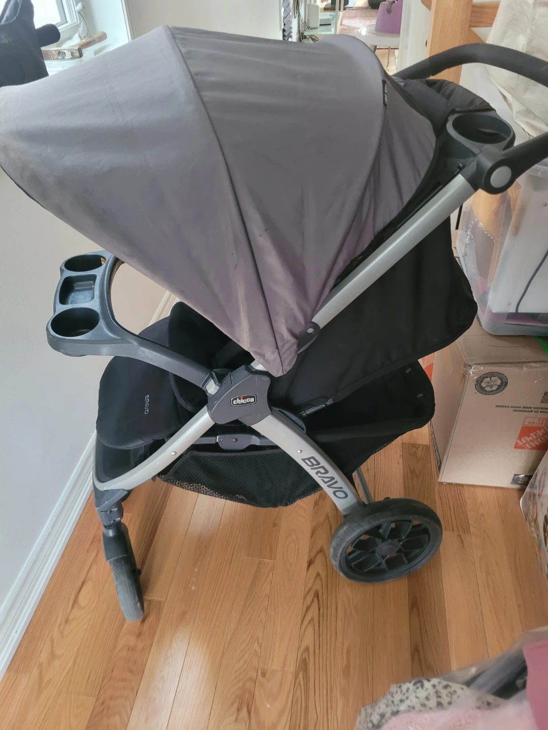Chicco Bravo Stroller with car seat - photo 3