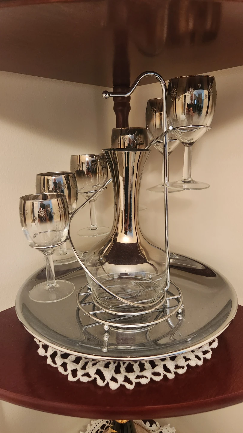 Set of 6 Stemmed Glasses with Decanter