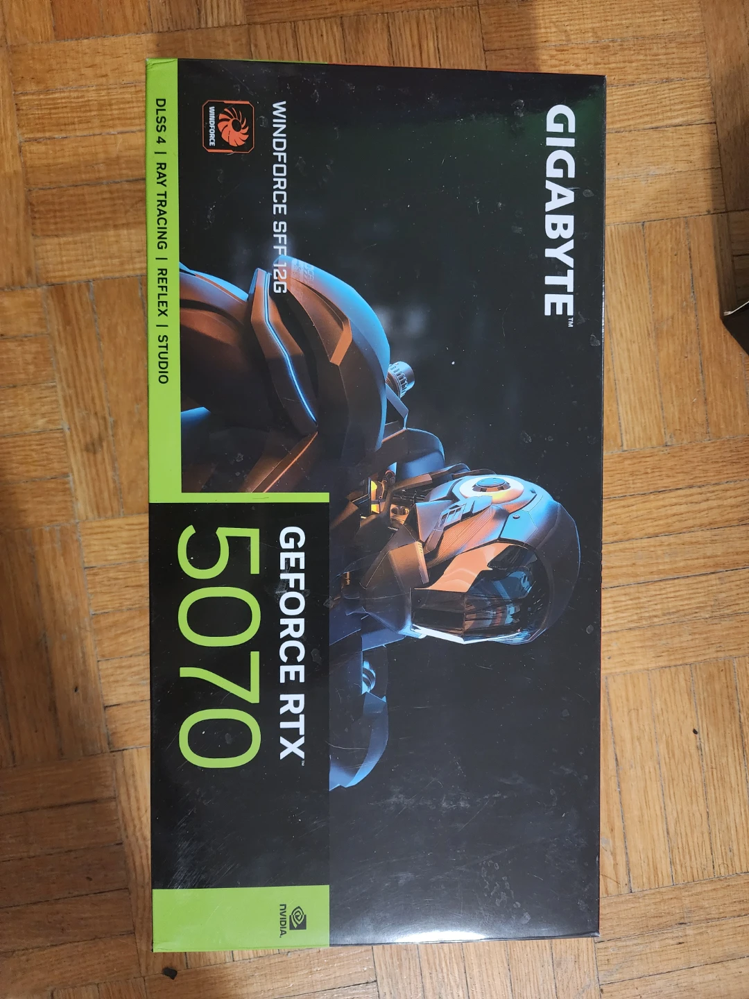 GIGABYTE GeForce RTX 5070 Graphics Card - photo 2