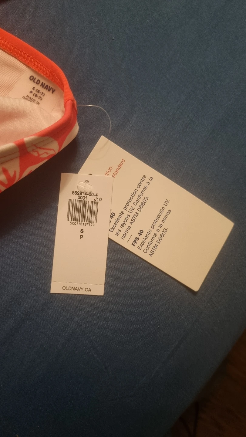 Old Navy Girls' Swimsuit Size S (6-7) - photo 3