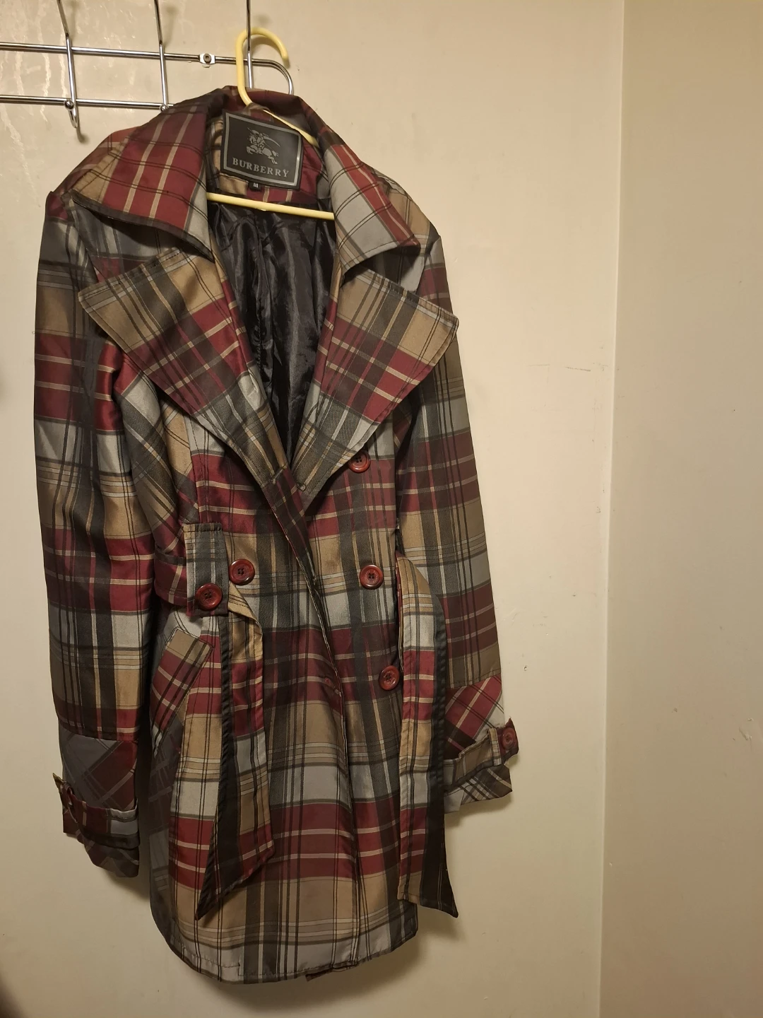 Burberry Trench Coat, Medium length, Medium size, womens