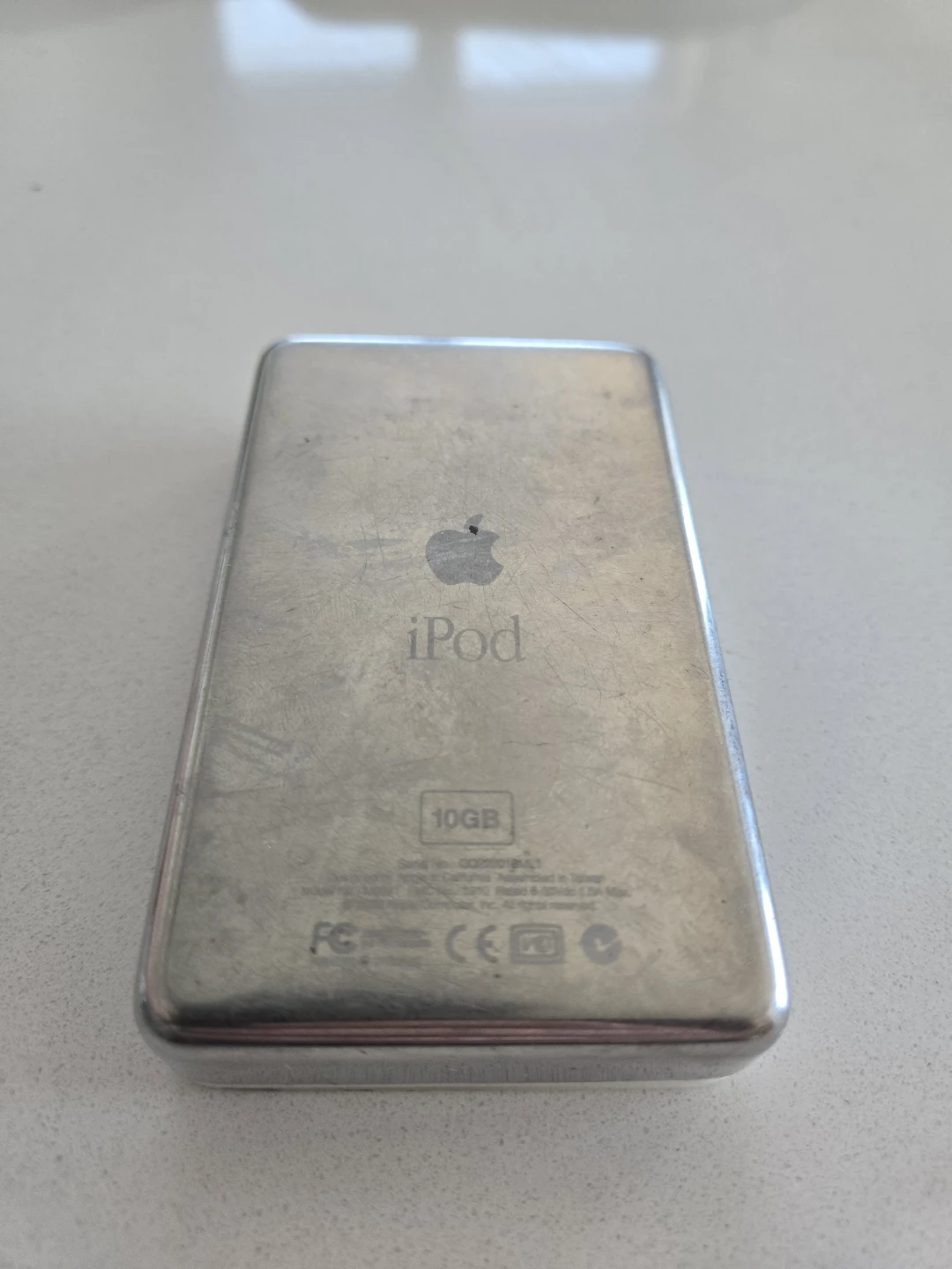 Apple iPod 10GB Music Player - photo 2