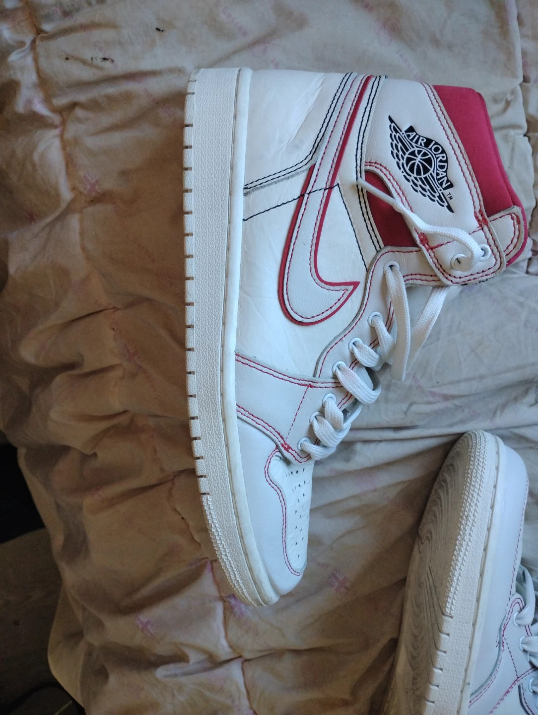 Nike Air Jordan 1 High Men's Size 9 White Red Sneakers - photo 2