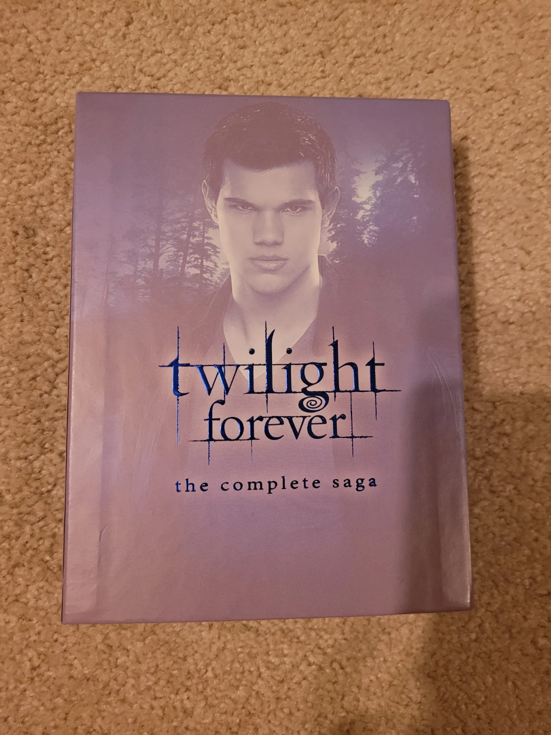 Twilight Forever: The Complete Saga Blu-ray Box Set - photo 2