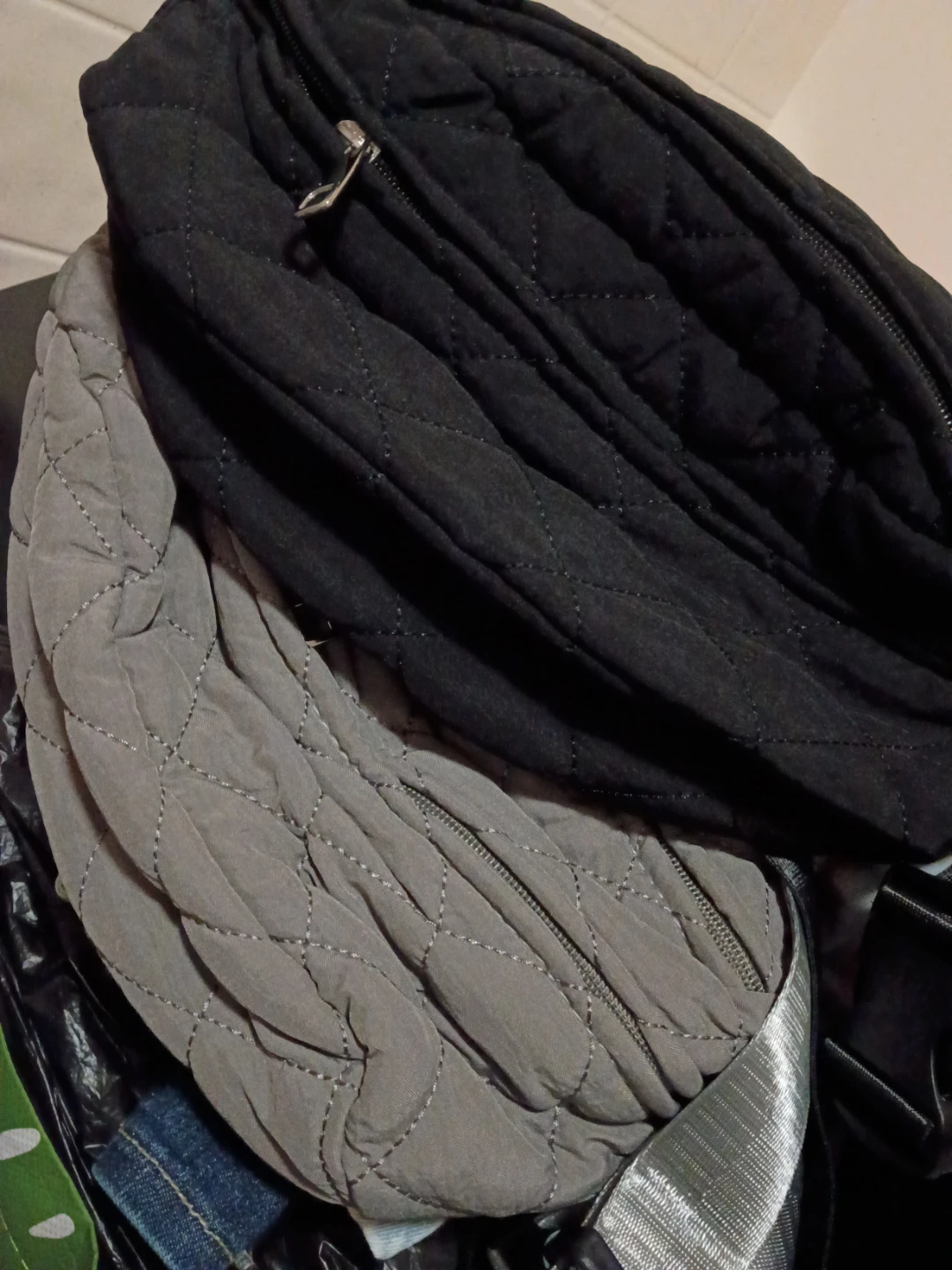 Quilted Fanny Pack - Black & Grey