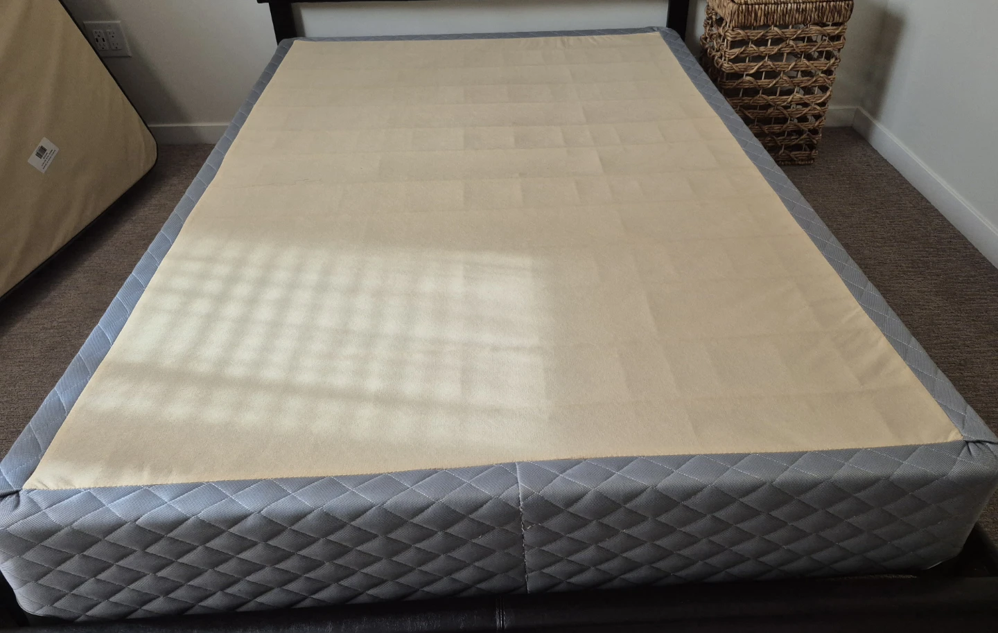 Full / Double Box spring - photo 2
