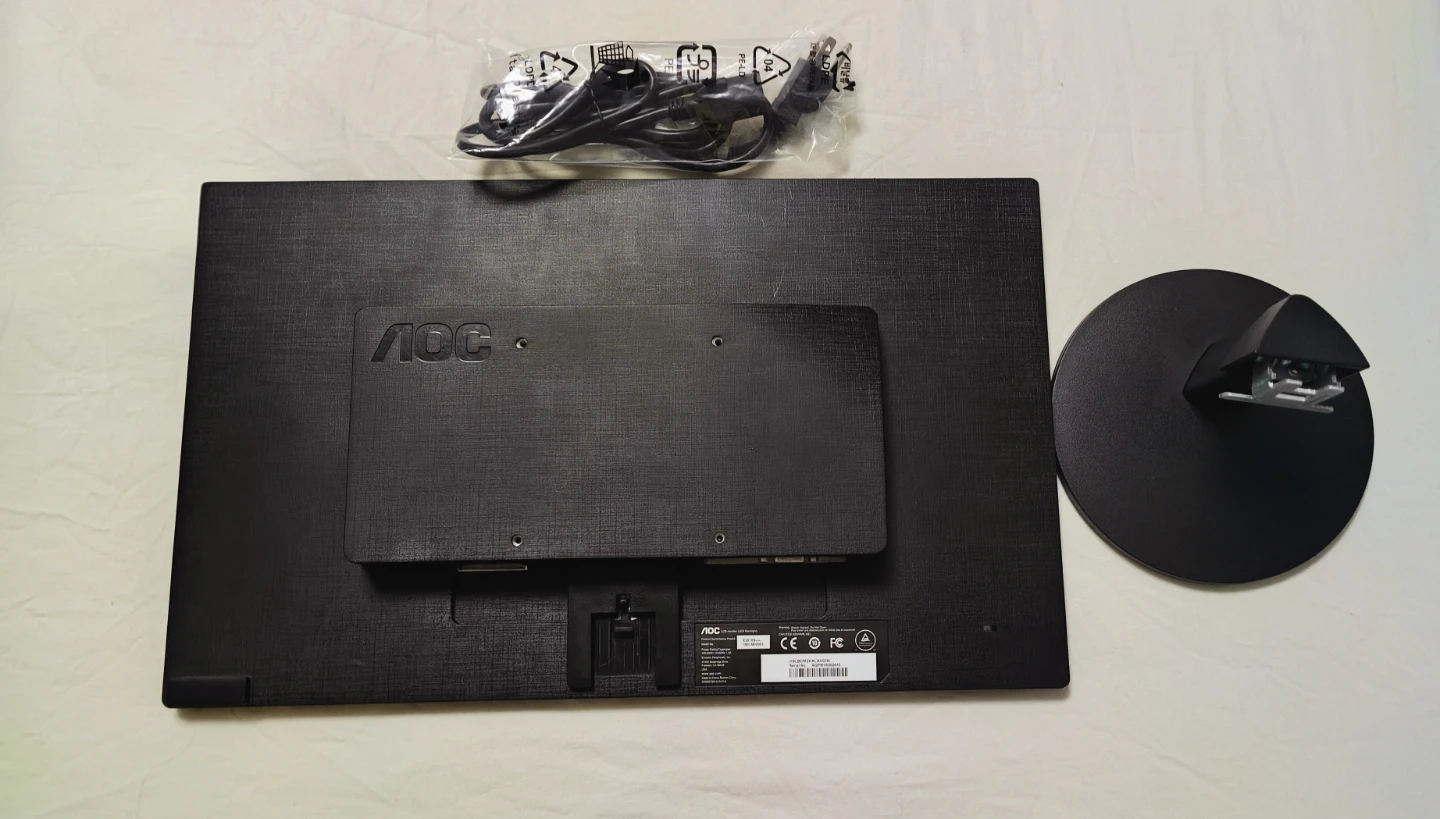 AOC E2070Swhn Monitor with Stand and Cable (cash only) - photo 2