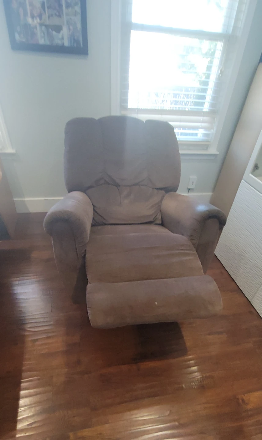 Brown Recliner Chair - photo 2