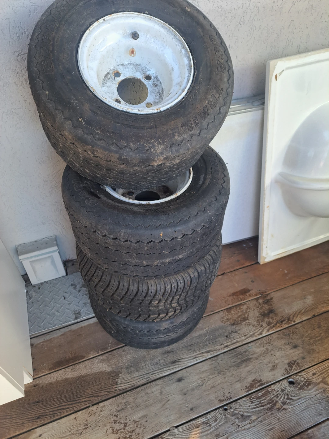 Carlisle small trailer tire and rim - photo 3