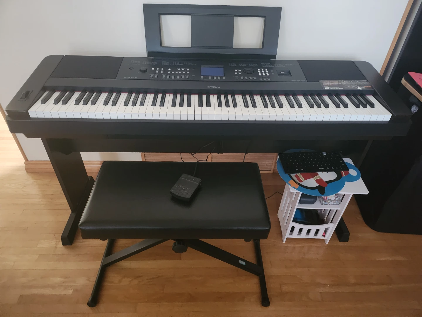 Yamaha Digital Piano with Bench and Pedal