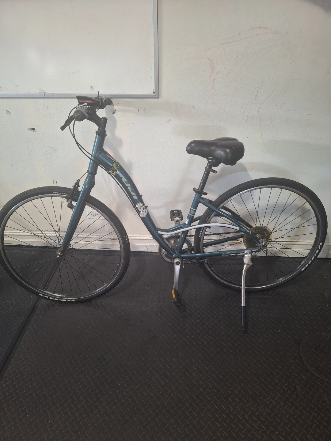 Fuji female bike