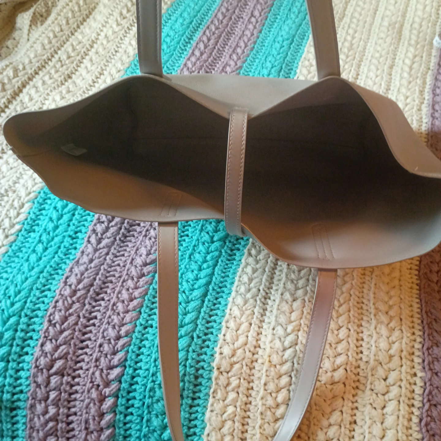 Light Gray Faux Leather Tote Bag - photo 3