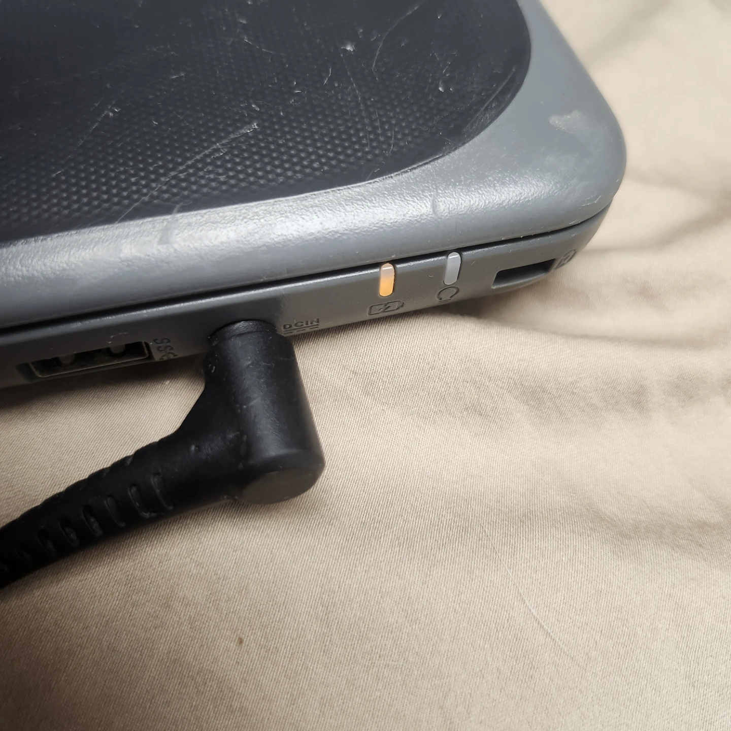 ASUS Chromebook with Zelda Decal - photo 5