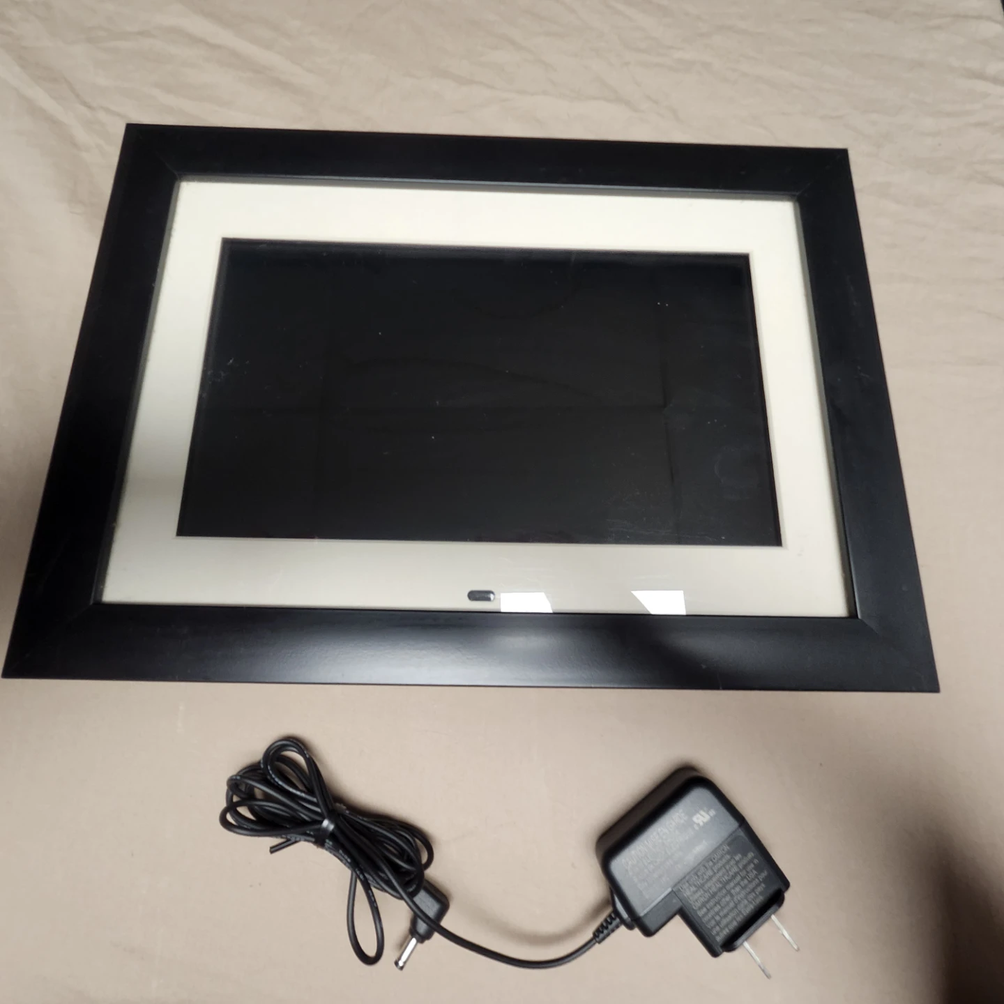 Aluratek Digital Photo Frame