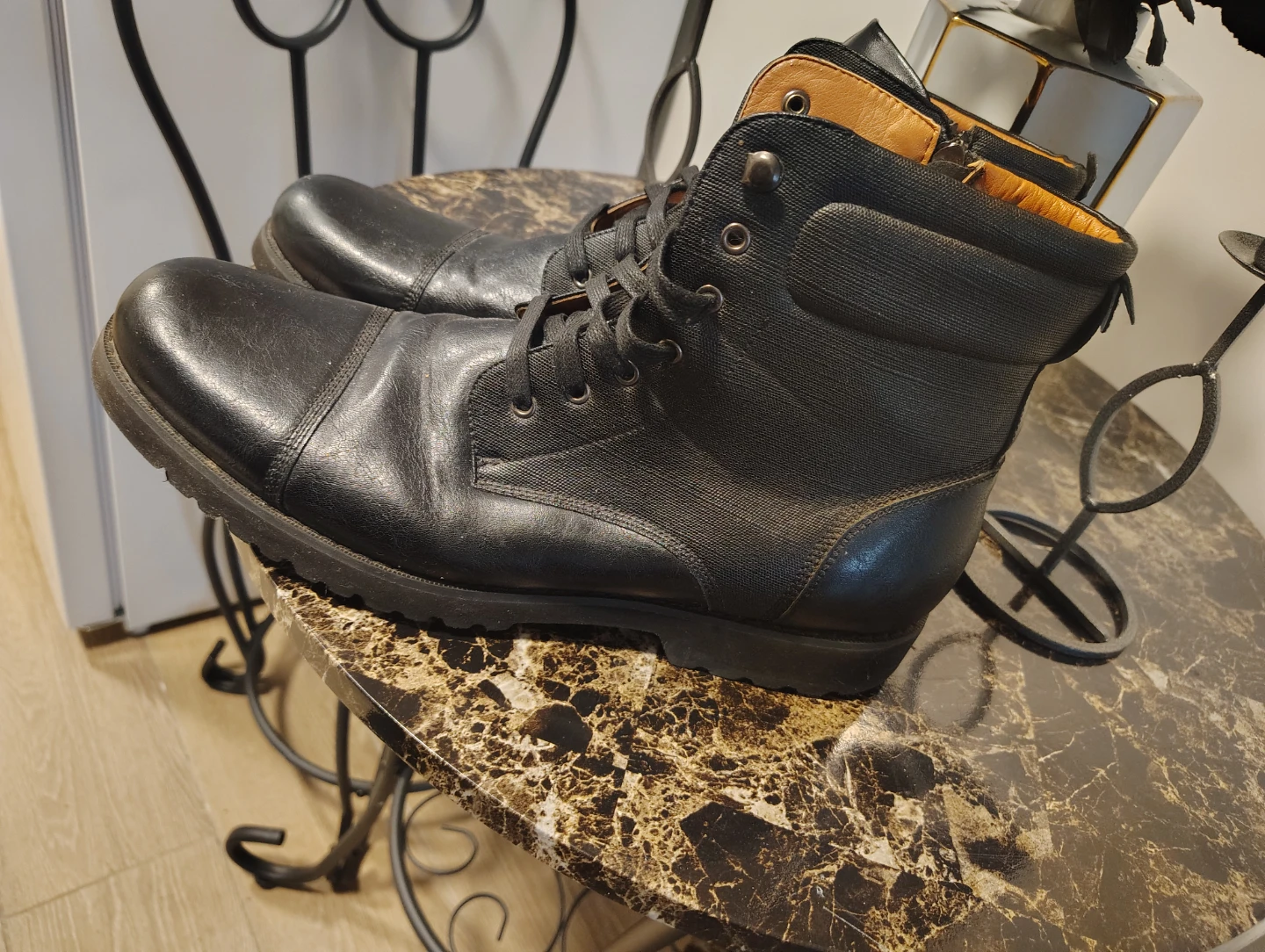 Black Leather Boots with Side Zipper - photo 2